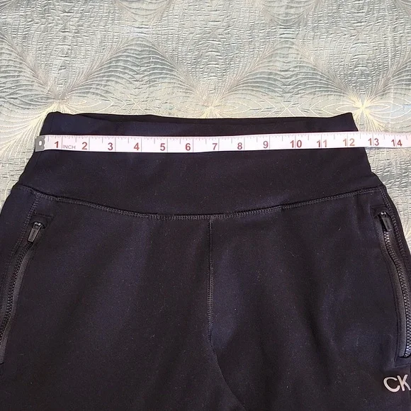 Calvin Klein Performance Stretch Jogger - Picture 9 of 15